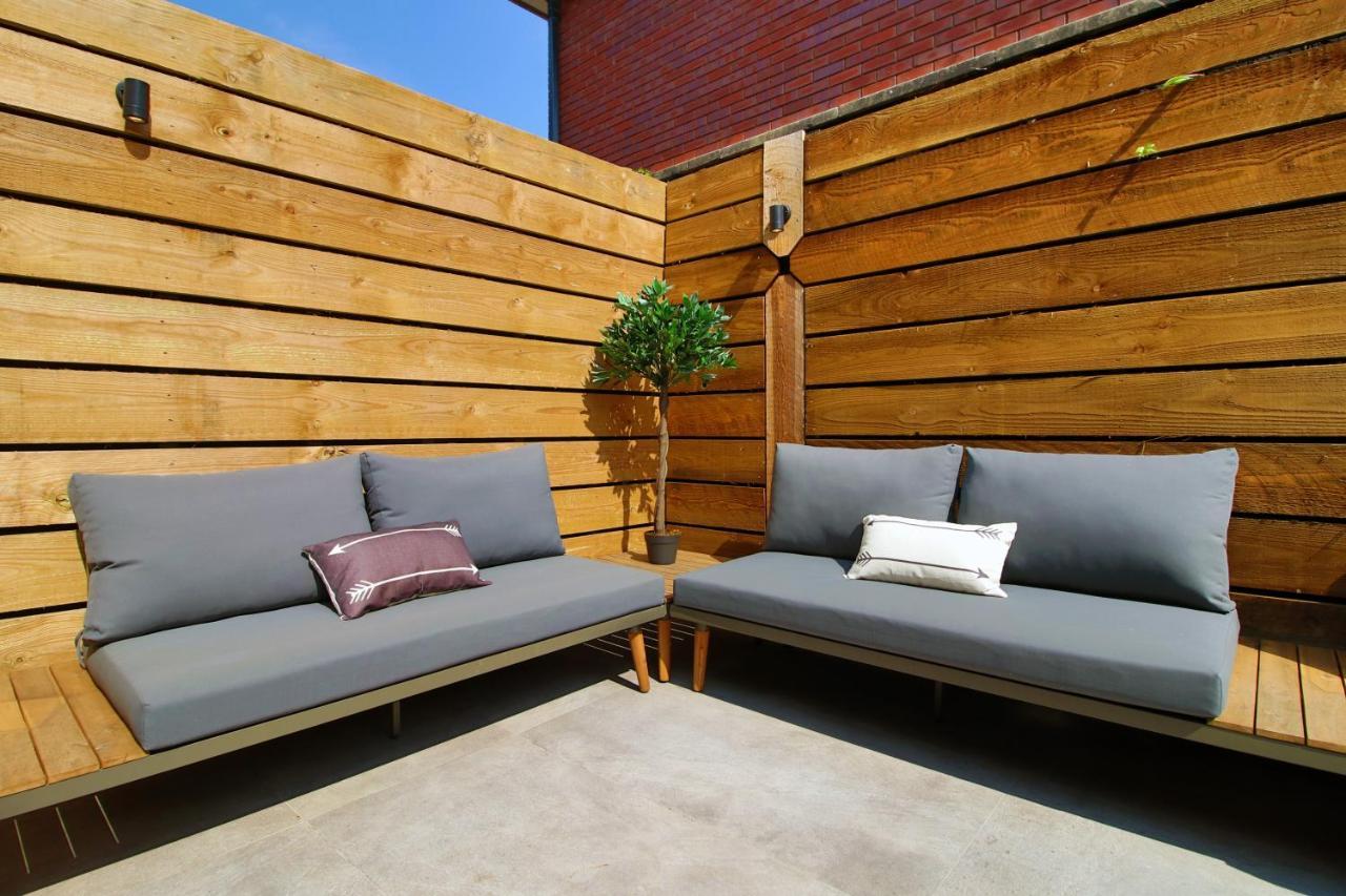 New Spacious 2 Bed Getaway - Private Courtyard! - Underfloor Heating Кардифф Экстерьер фото